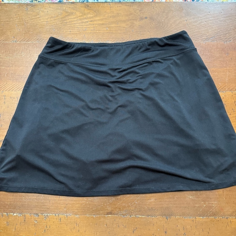 Tranquility by Colorado Clothing Black Mini Skort size M
